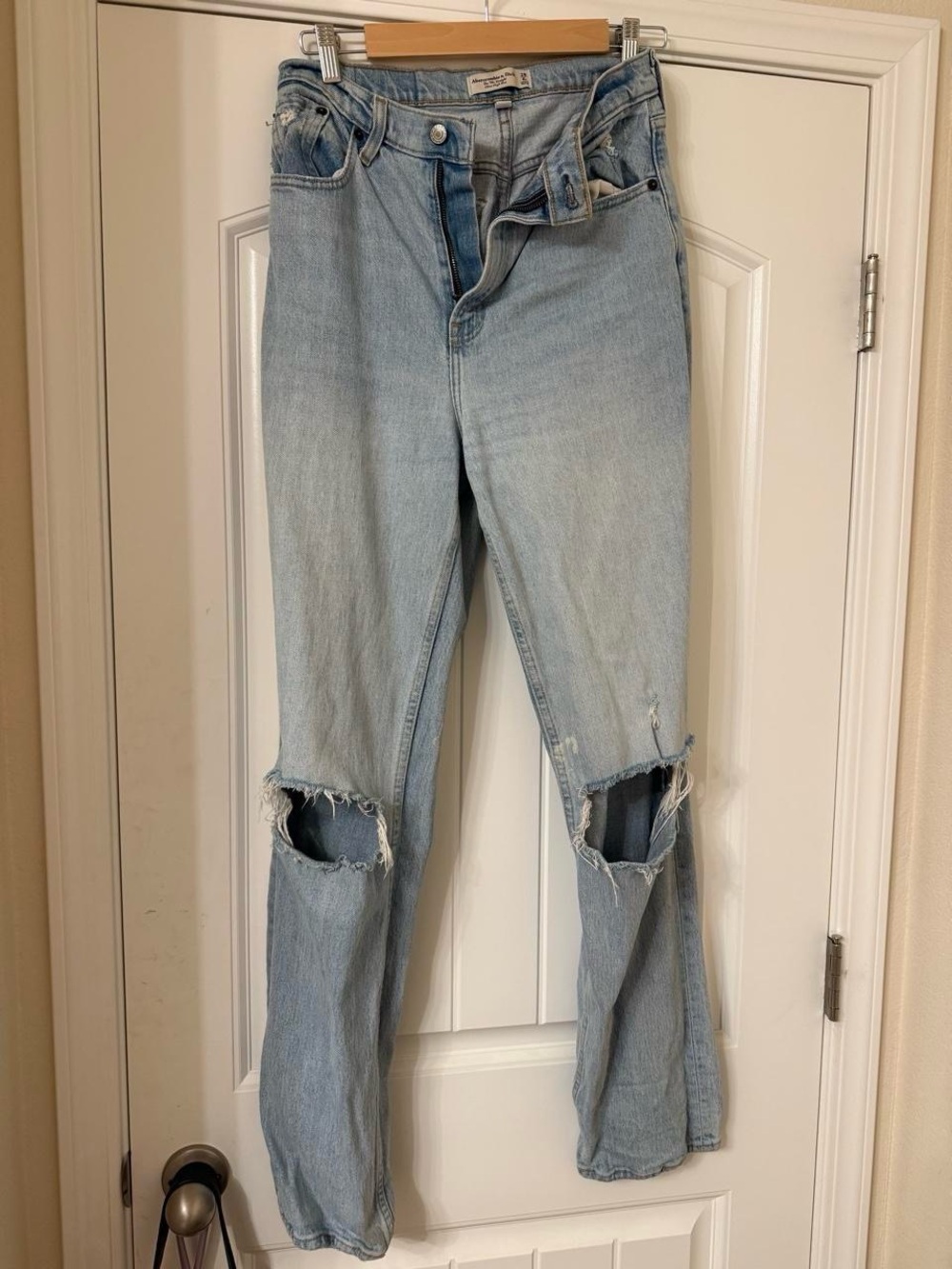 Abercrombie  & Fitch 90s high rise jeans size 6 Long